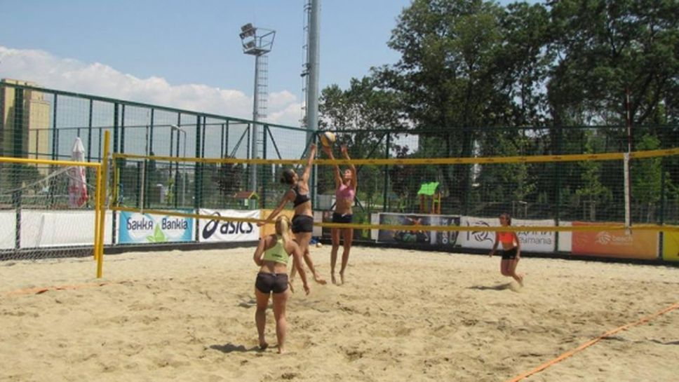 Рекорден брой женски двойки на първия турнир от Beach Volley Mania