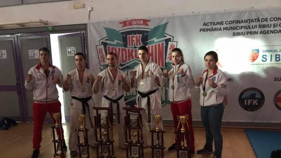 Шест медала за българските каратеки от световното по киокушин