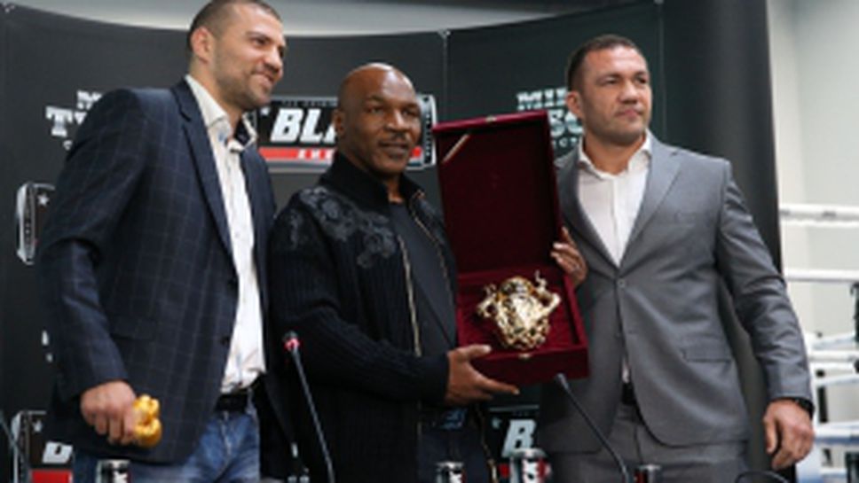 Майк Тайсън на гости в залата на Пулеви