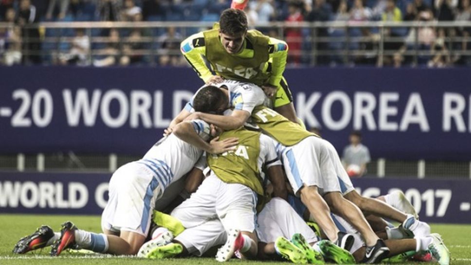 Венецуела срещу Уругвай на полуфиналите на Световното за младежи