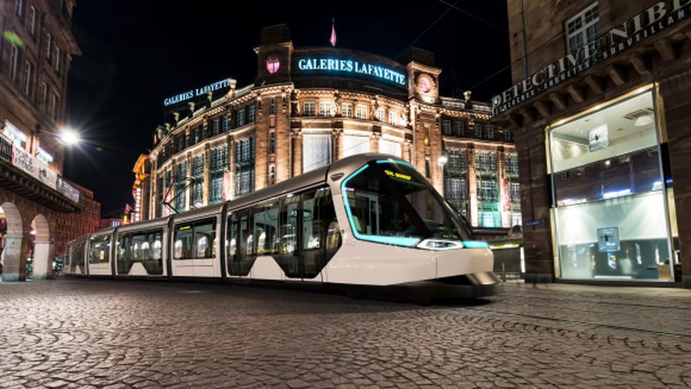 Трамвай, проектиран от Peugeot Design Lab и Alstom, свързва Франция и Германия