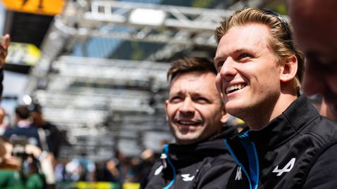  Ралф Шумахер разгласи, че Мик е претендент за Кадилак 