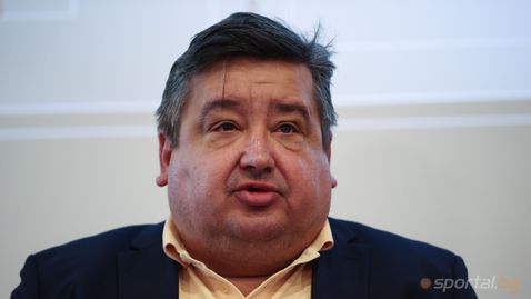 Караиванов поиска оставката на Илиан Илиев, националният селекционер редял съдийски наряди