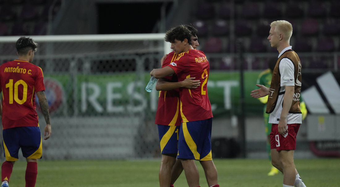 Испания започна с победа защитата на Европейското при юношите