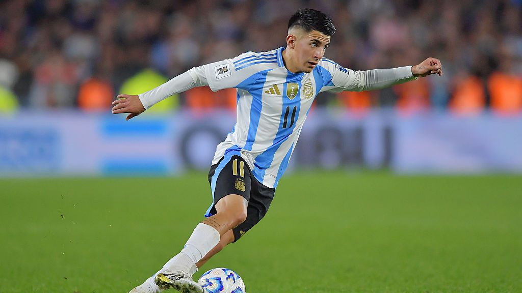 От Атлетико Мадрид ще заменят един аржентински национал с друг