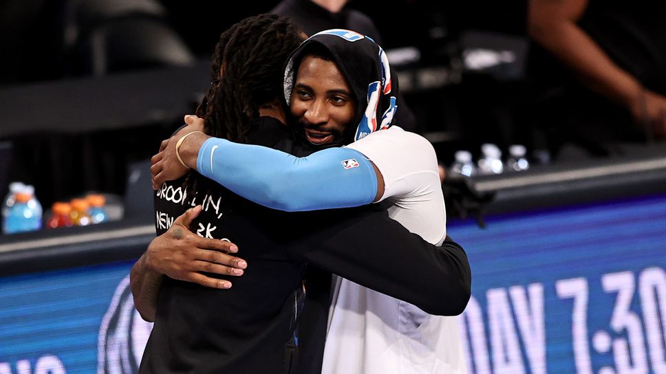 Звезда от НБА спаси сина си от удавяне