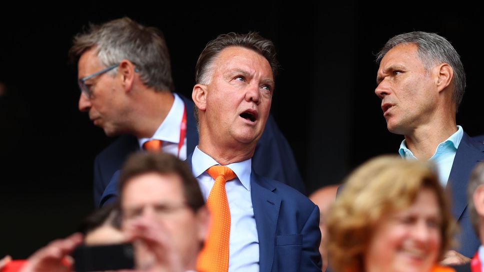 Ван Гаал викна четирима вратари и трима дебютанти в тима на Нидерландия