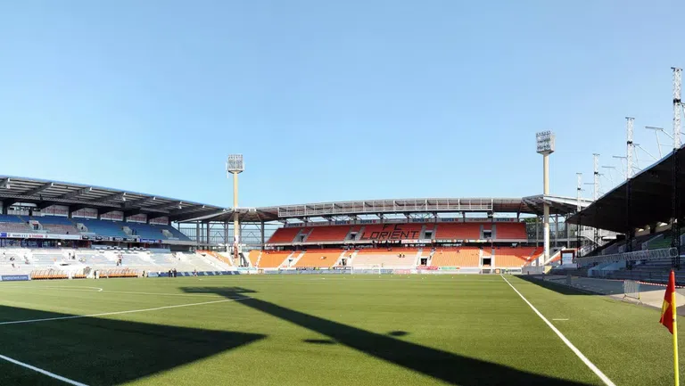 Професионалната футболна лига във Франция взе решение да отложи гостуването
