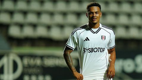  Аталанта напредва по привличането на заместител на Луукман 