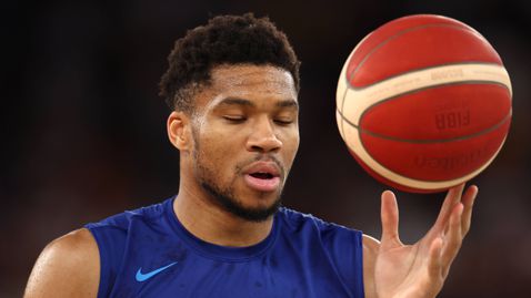  Гърция без Янис и против Черна гора 