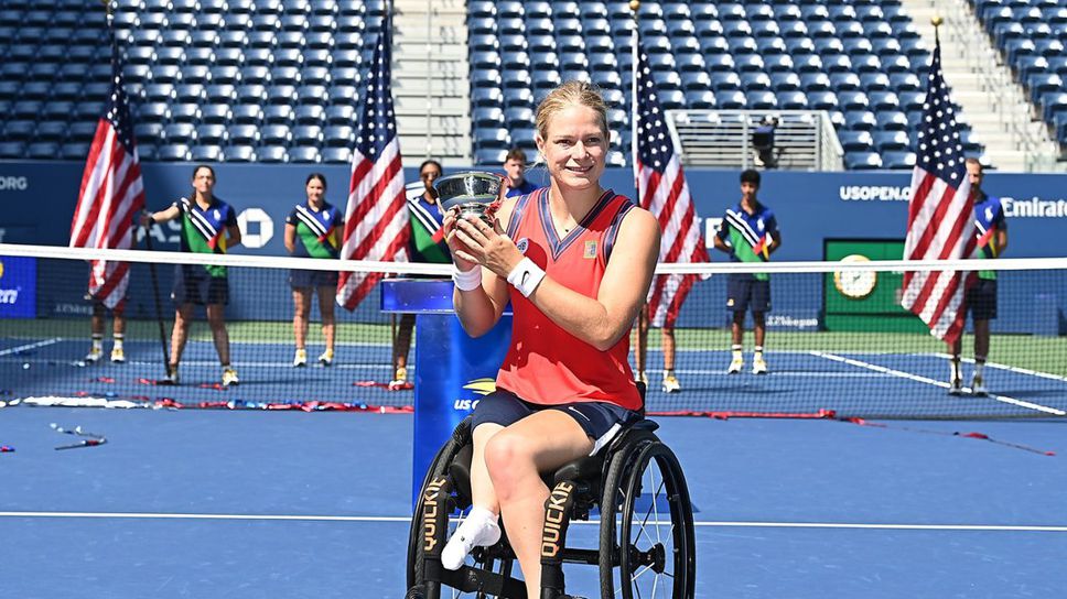 Параолимпийката Дийде де Гроот постигна "Златен шлем"