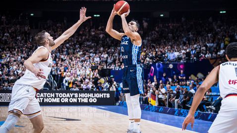 Изумителен кош на Слукас „подлуди“ гръцките фенове на ЕвроБаскет 2022