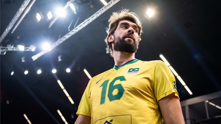 Бразилският волейболен национал Лукас Сааткамп наказан с 4 мача и