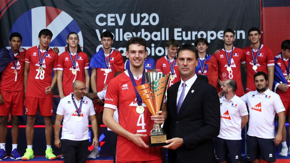 Мати Ено подсили Шомон