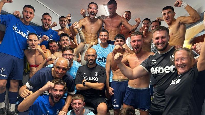 Академик (Свищов) продължава без грешка