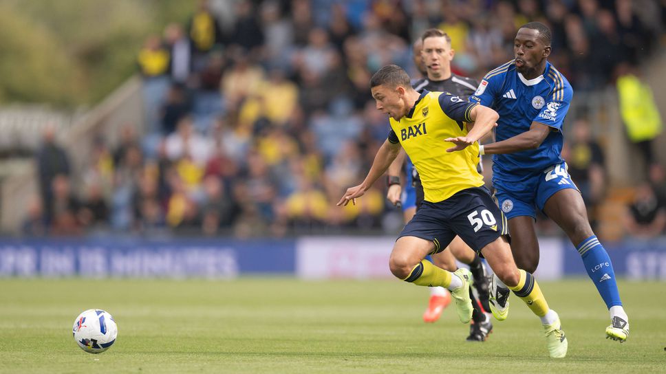 Оксфорд изпусна Лестър в дебюта на Филип Кръстев