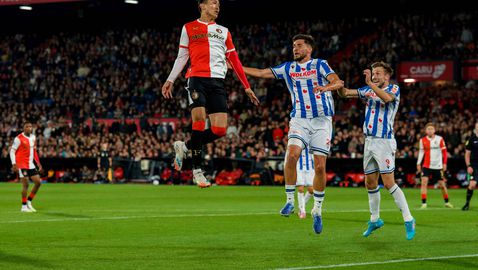 Петров замени контузен, но го изгониха