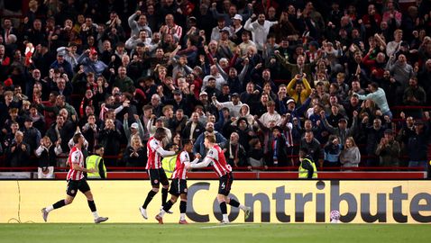 Брентфорд ужили Челси в страхотно лондонско дерби и попречи на "сините" да стъпят на върха