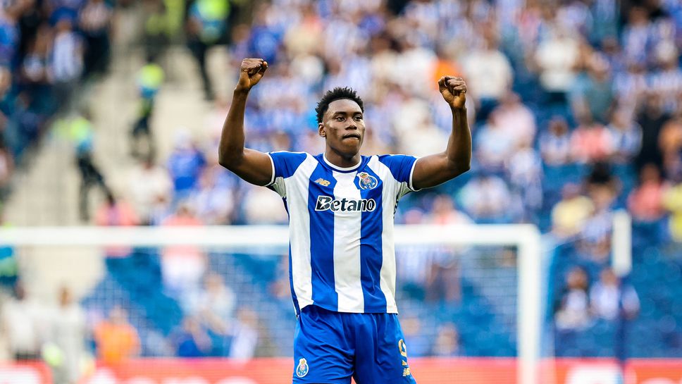 Порто продължи перфектната си серия