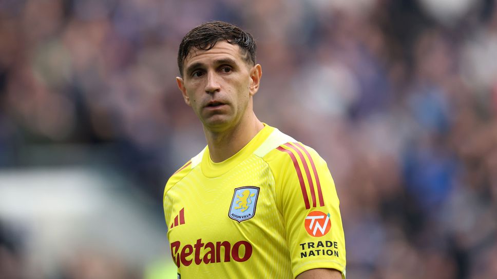 Мартинес се завърна за Астън Вила и лиши Евертън от успех