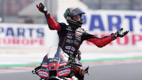  Бедзеки триумифира в спринта на 