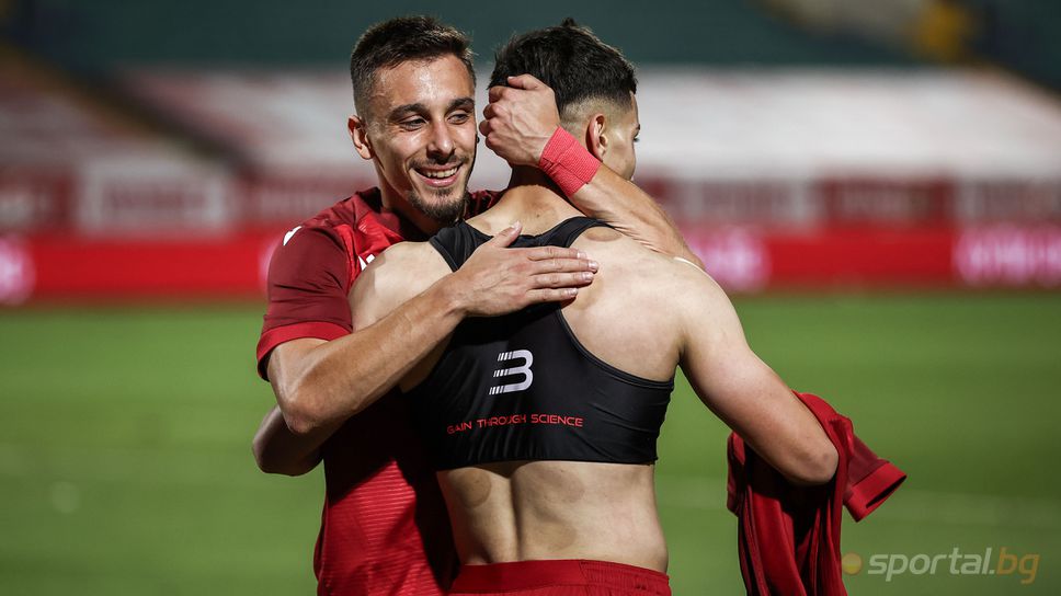 ЦСКА зарадва най малките таланти от школата на клуба Тези