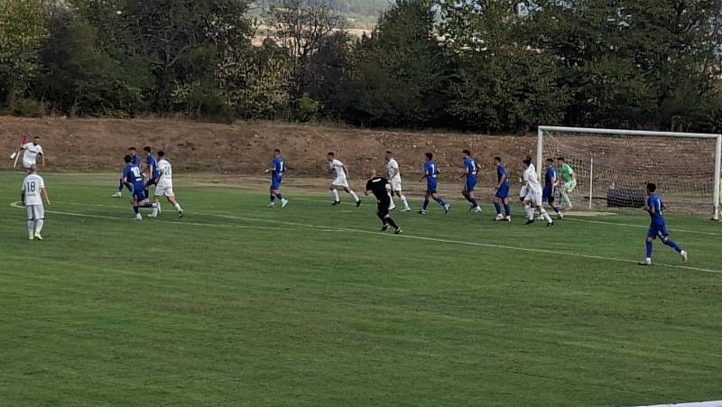 Ботев (Ихтиман) бие в Кюстендил