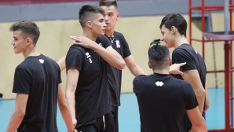 Тренировка на НО по волейбол до 18 години