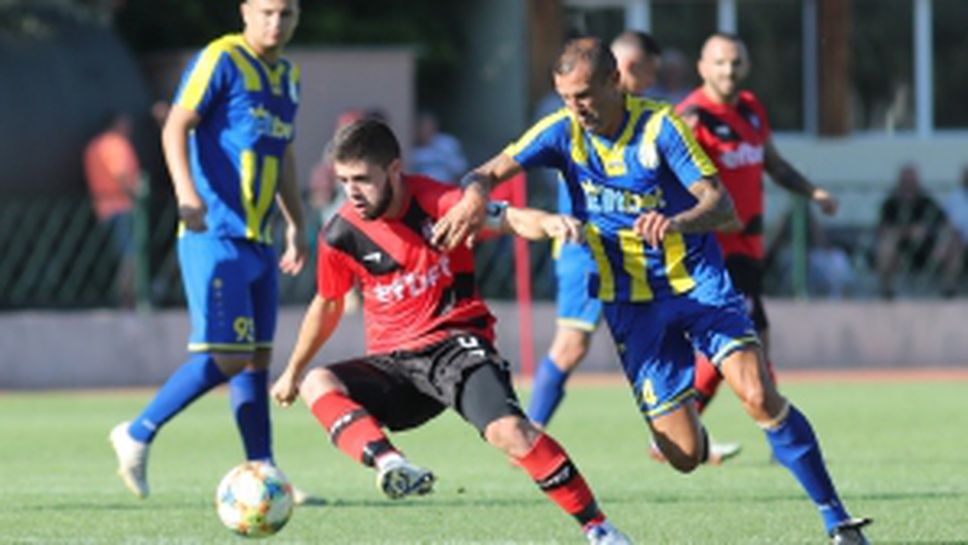 Локомотив (Дряново) - Севлиево