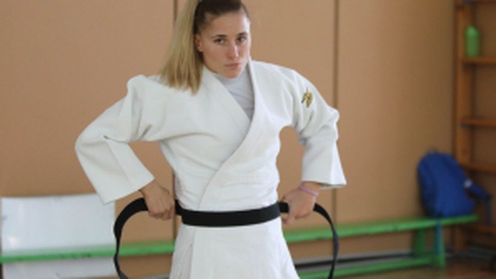 Интервю с Ивелина Илиева