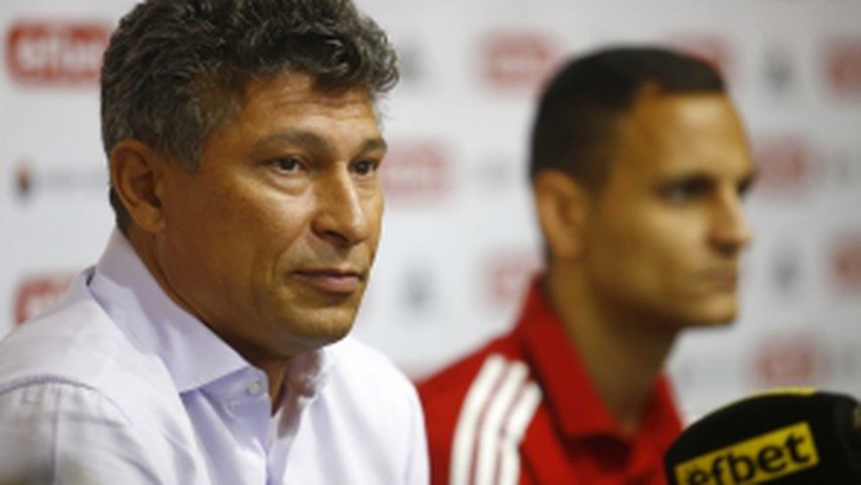 Красимир Балъков и Андон Гущеров преди мача с Левски на "Герена"