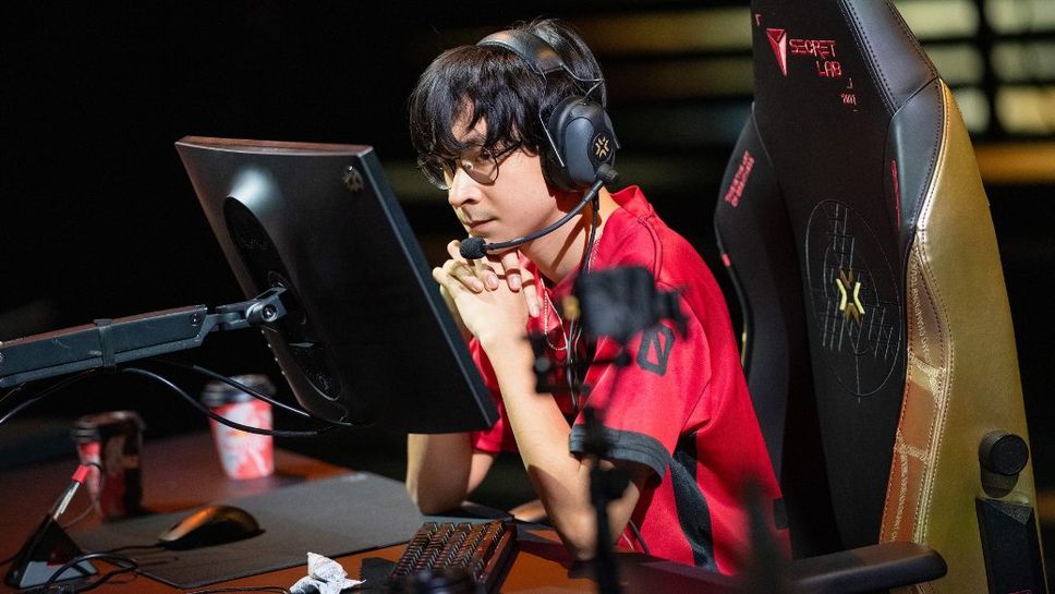 TenZ остава в Sentinels