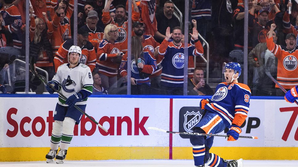 Конър МакДейвид с първи хеттрик за сезона, премина границата от 700 точки в НХЛ