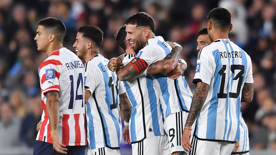 Аржентина напредва към Световното първенство без загубена точка и без допуснат гол
