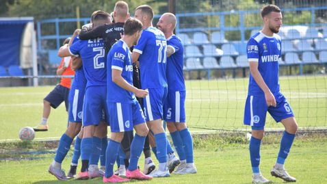 Черноморец (Бургас) се завърна в професионалния футбол