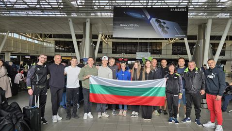 Гимнастиците ни отпътуваха за Световното в Джакарта