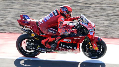 Обрат: Лекарите оперираха дясното рамо на Марк Маркес