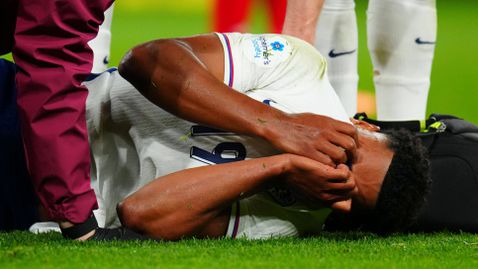  Оли Уоткинс отпадна от състава на Англия поради травма 