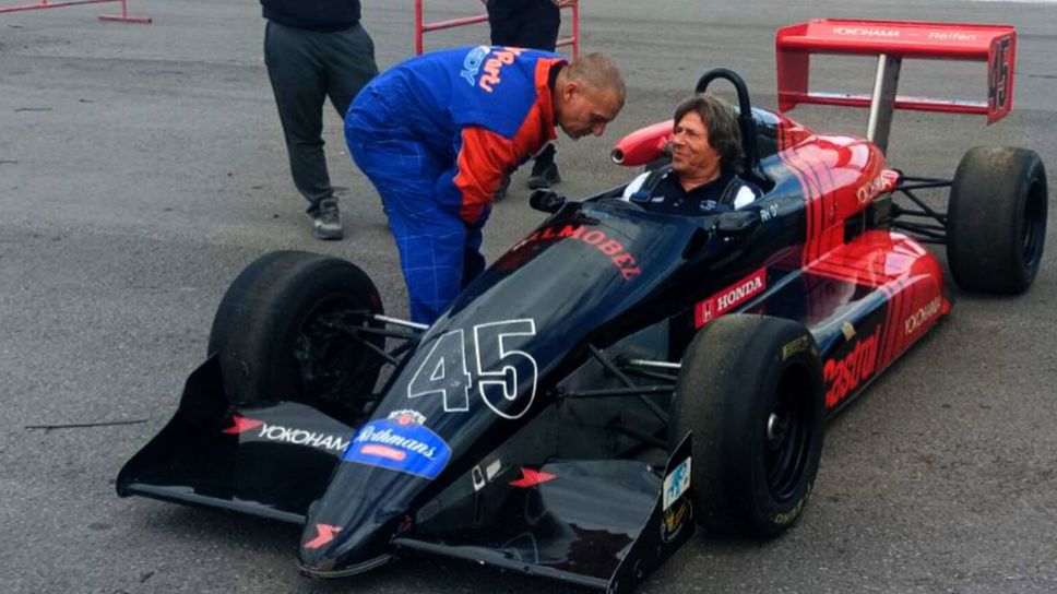 Стоян Апостолов отново зад волана на болид от Формула 3