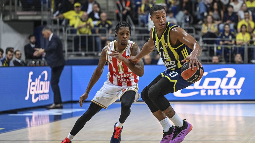 Цървена звезда който опитва да се съвземе от кризата в