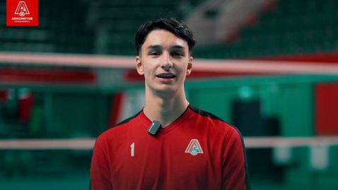 Мони Николов започна да показва класа в Локомотив (Новосибирск)