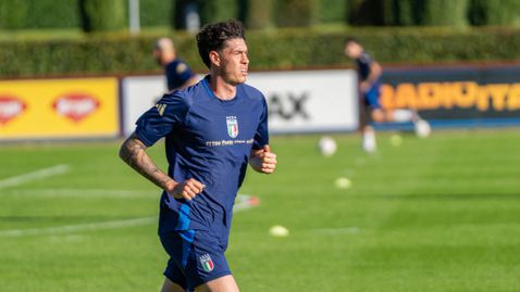 Защитник на Интер напусна лагера на Италия