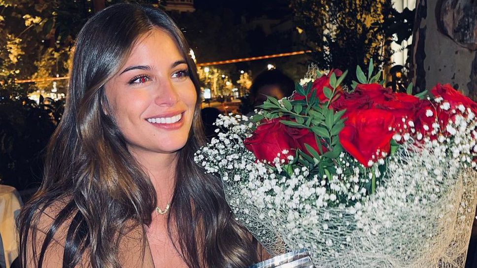 Футболна муза „пали“ фантазиите с голяма цепка