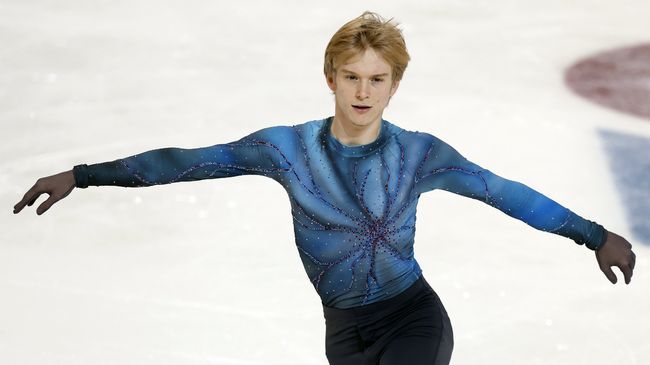 Даниел Грасъл с историческа титла на турнира по фигурно пързаляне Гран При на Великобритания