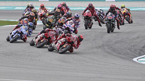 Дорна: Без нови отбори в MotoGP до 2027