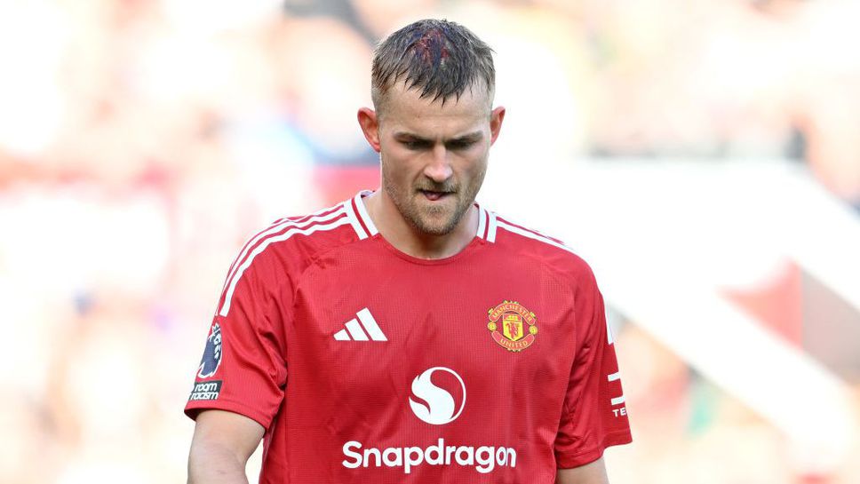 Де Лихт вече тренира, очаква се завръщането му преди края на сезона