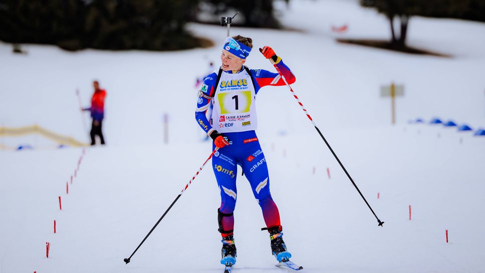 Френската биатлонистка Жан Ришар умишлено е променила настройките на пушката