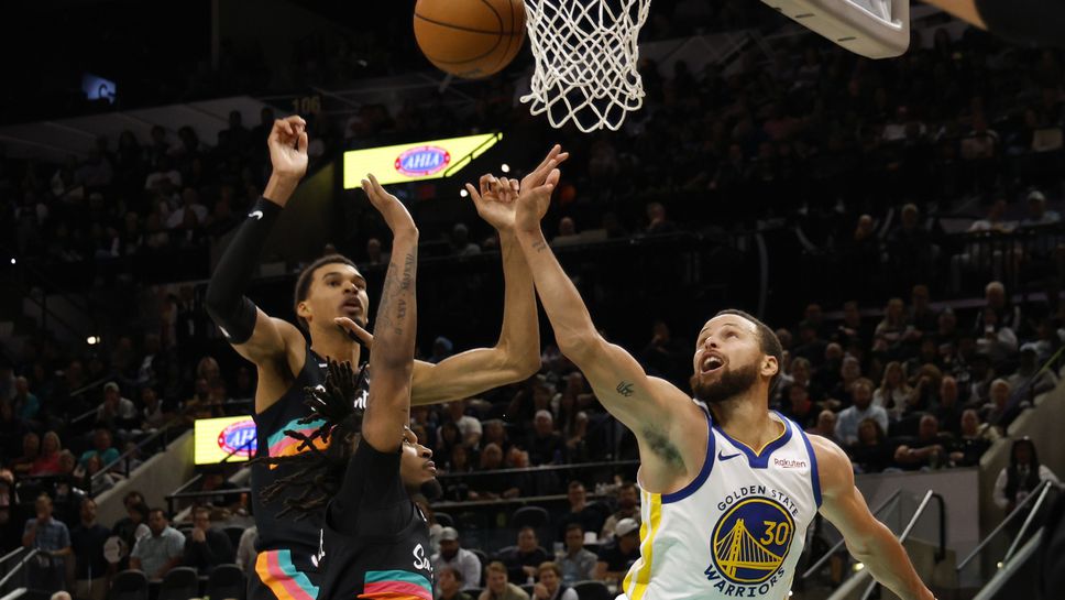 Стеф Къри напомни за себе си във втория мач след