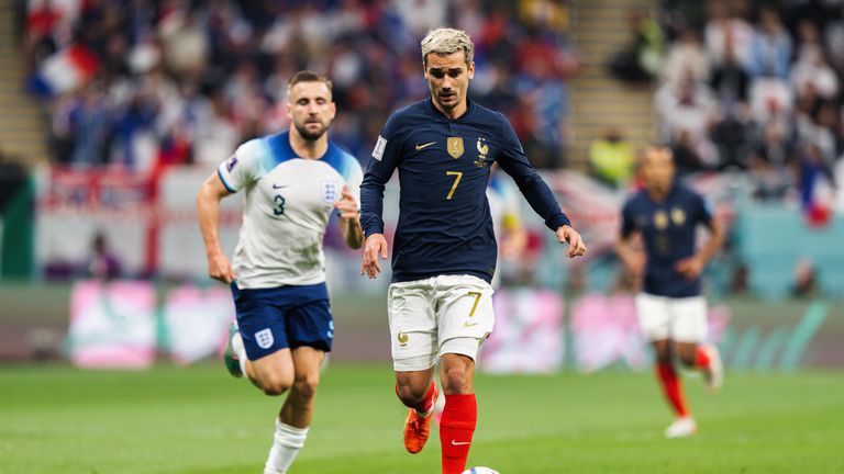 Франция е на крачка от втори пореден финал на световни