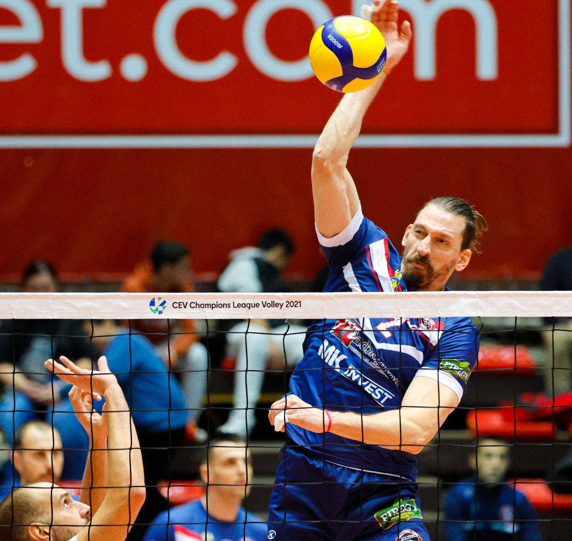 "Чалъндж къп": Дея спорт: Олимпиакос 3:2 🏐